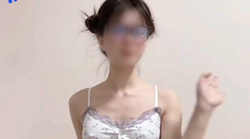 极品骚舞福利姬 以安 双视角VIP裸舞合集流出 跟着节奏抖乳掰逼 白虎小穴粉嫩无比 性感裸舞挑拨神经！