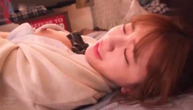 SONE-544作為把房間租給一個漫無目的地離家出走的女同學的交換條件她讓我免費使用她的胸部和陰部宇野