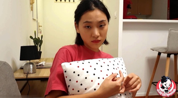 【June Liu】全网首发-香辣口香糖【女王刘玥】-【通过满足他的性痴迷来让男朋友回来】国际名媛极品骚货留学生，高清720P原版无水印