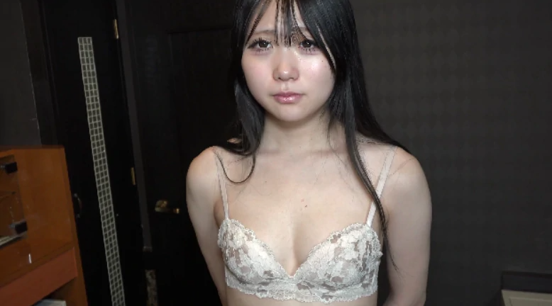 FC2 PPV 4803144【无码】 ♀188 かわいい20歳りおちゃん♡ 緊張でおとなしめだけどたまに見せるリアクションに萌え ぴちぴちのからだを生ちんぽでいただく♡生中出しやで ★特典で無修正