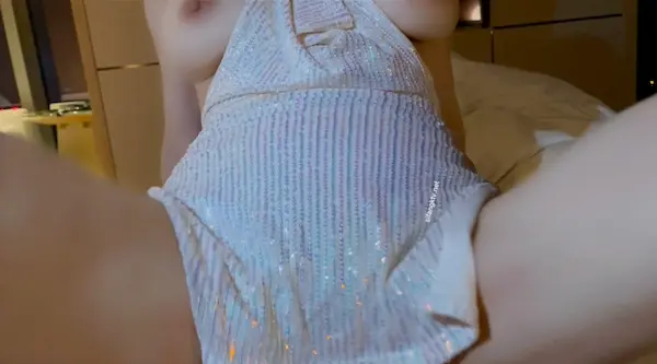 极品反差九头身网红女神｜Mcre｜高价VIP群私拍 极品丰臀 三穴全开