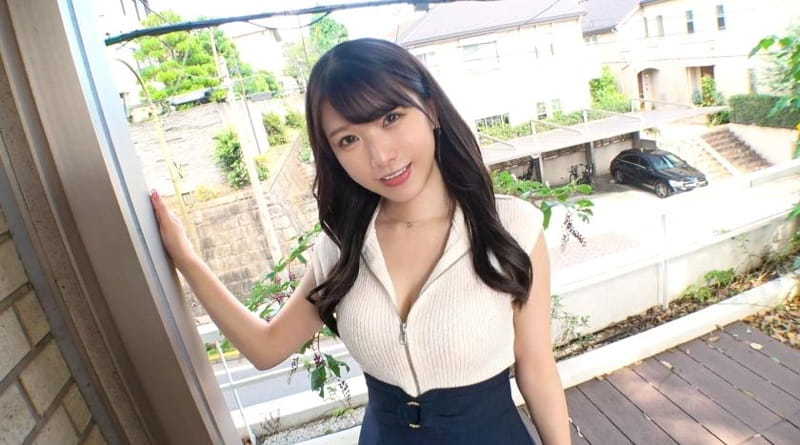 SIRO-5201 笑容可爱的美丽姐姐出于好奇申请了AV！她玩弄著沮丧的身体，在镜头前潮吹！ ！一旦习惯了，她就会轮流攻守，舔男人的乳头，摇屁股！ ！