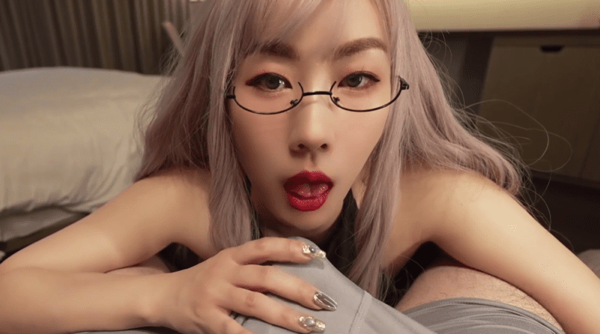 国产网红.OnlyFans_bunnymiffy_米菲兔_周年祭_一周年特别企划：露脸做爱，极限潮吹的兔子姐来啦