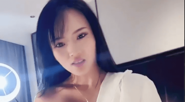 国产直播.高颜值女神盲盒系列-【超模姐姐】顶级颜值御姐_足交无套啪啪猛干白浆操出来