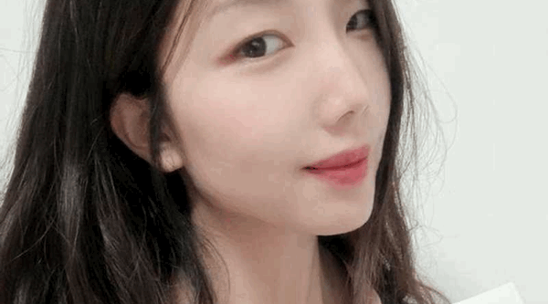 山东初中老师 李宜霜 被曝给校长当小三 还约炮成瘾 竟在婚床上被后入爆操！