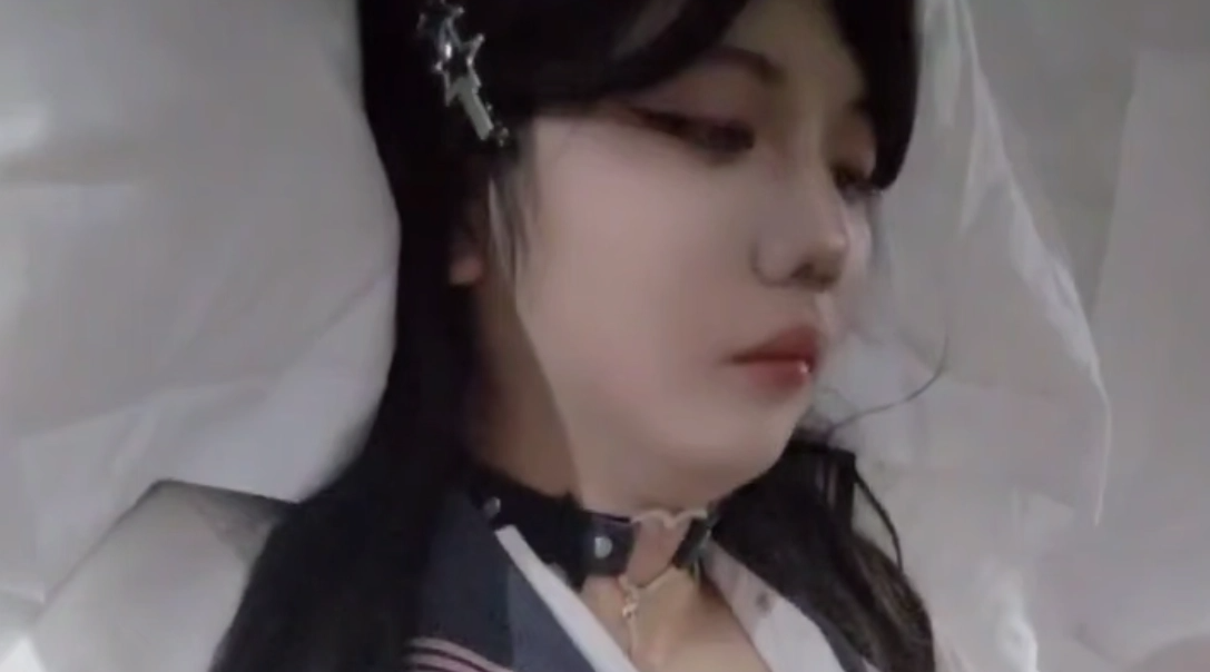 【伪娘】被小牛牛干的时候都硬不起来了， 果然还是喜欢大的吗