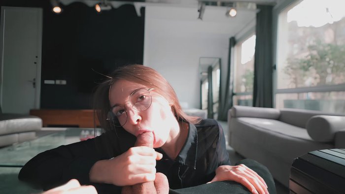 Sugar Baby Asked For A Cock_Vika Sun