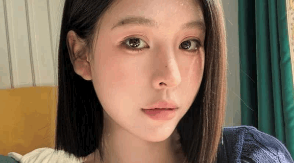 职业学院美女新生 被主人插嘴掌掴无套爆操 露脸劈腿掰逼自慰 纯纯精盆母狗！
