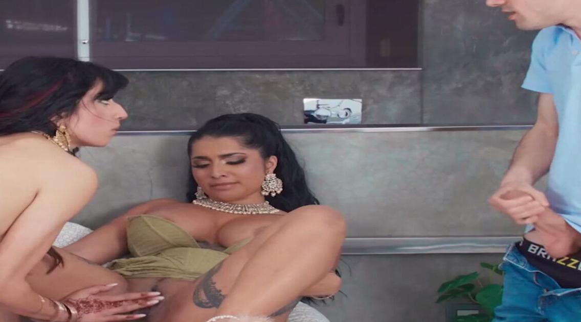 丰满的Yasmina Khan与Aaliyah Yasin为Jordi带来一场“巨乳三人行”，让他永生难忘