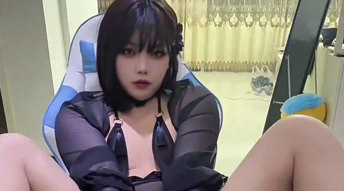 【伪娘】成功入手一把电竞椅🥵🍆💦……