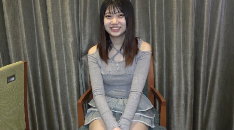 FC2 PPV 4880628【无码】身長170㎝の高身長美脚美女！長身女性の立ちバックって良いですよね～、結構Мっぽくて言ったこと従順に受け入れてくれて大量顔射に中だし ※特典高画質