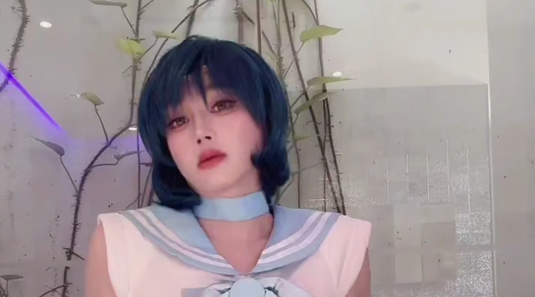 【伪娘】你相信～ 我可以用肉棒举起1kg的哑铃吗？💪