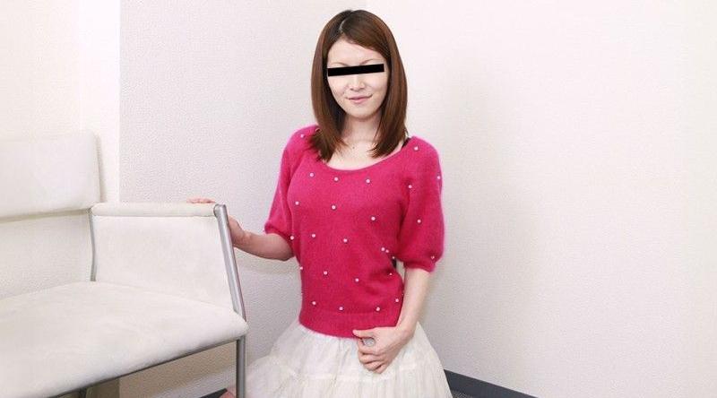 10musume_081624_01【无码】 親生女兒霧島安娜在試衣間與服飾店員發生原始性行為