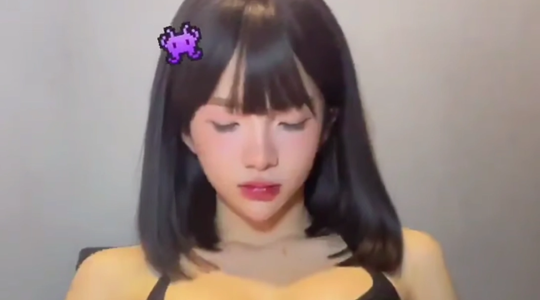 【伪娘】大屌妹妹，无聊看片自己玩弄 此刻最想要一个人来艹自己了