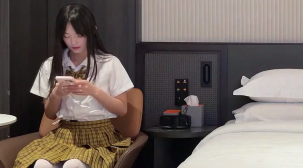 杏吧原创今天约第一个小妹儿下面长红疙瘩_曹长卿在线观看_麻豆视频