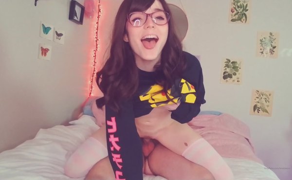 Lanabee Rides A Dick In Her Pikachu Sweater