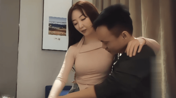 国产探花.约了个高颜值好身材牛仔裤大奶妹啪啪，舔奶特写口交抬腿侧入摸奶后入抽插猛操_高清原版无水