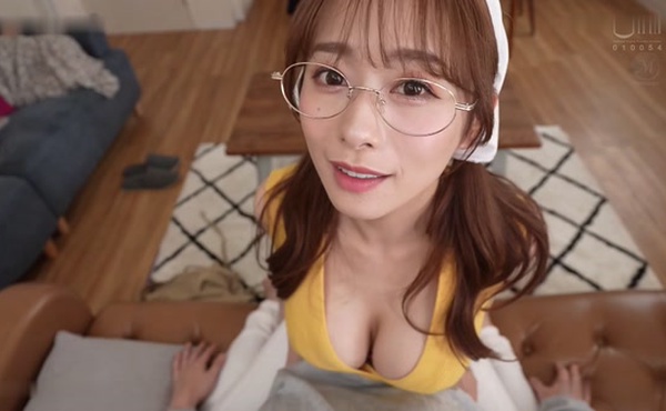 Uncensored-ACHJ-081 超’攻撃的’痴女×完全主観×バイノーラル 専属イイオンナが見下し主観で極限まで淫語責めする M男専用・絶頂支配オナニーコントロールJOI 白石茉莉奈