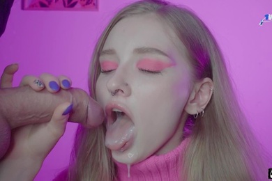 Close Up Blowjob Gentle and sensual blowjob with cum in mouth [Dolly Rud]