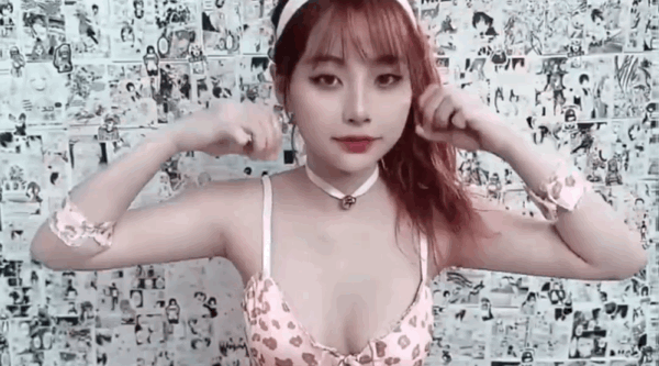 国产网红.onlyfans-极品反差婊『Meiilyn』最新性爱私拍 极品小骚货丝袜Cosplay内射福利_1