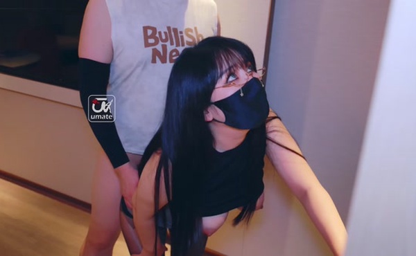 女总裁的深夜”潜规则“·用淫荡的小穴出色的性技巧榨精！完整版关注onlyfans、fansone有福利哦！_SweetieYico