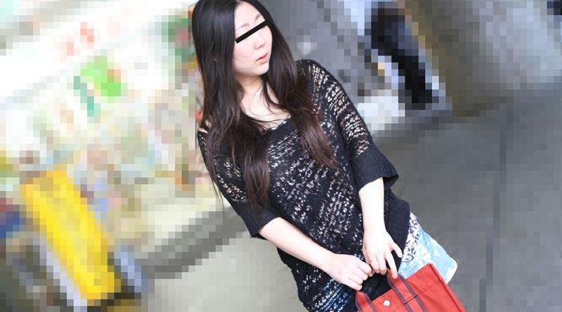 10musume_082223_01【无码】天然爆乳偷東西素人妹子的全裸調查！ 及川春菜