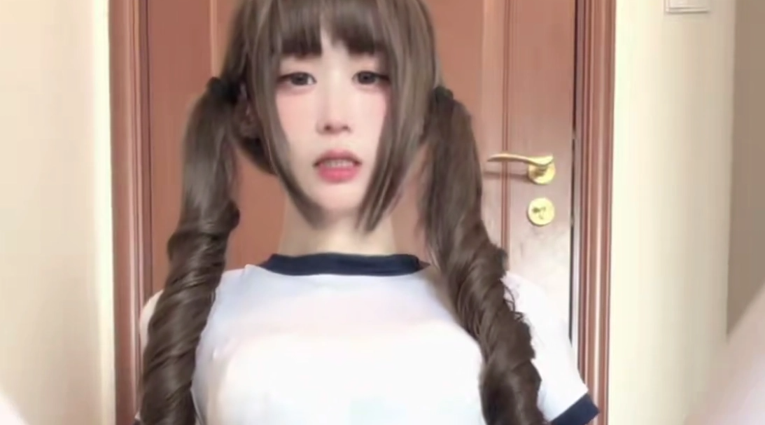 【伪娘】雌畜听令～ 开始抠屄拱屄！ 对着男爹发情犯贱！