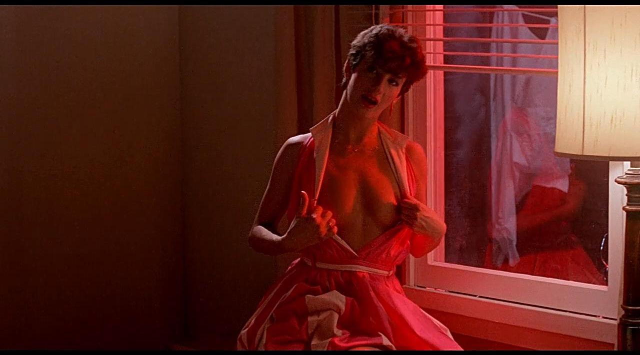【欧美】复古四级《深喉性爱1983.高清修复版》各种风情的肉欲小姐姐很勾人啊，激情佳作， 激烈做爱销魂沸腾浓郁啪啪