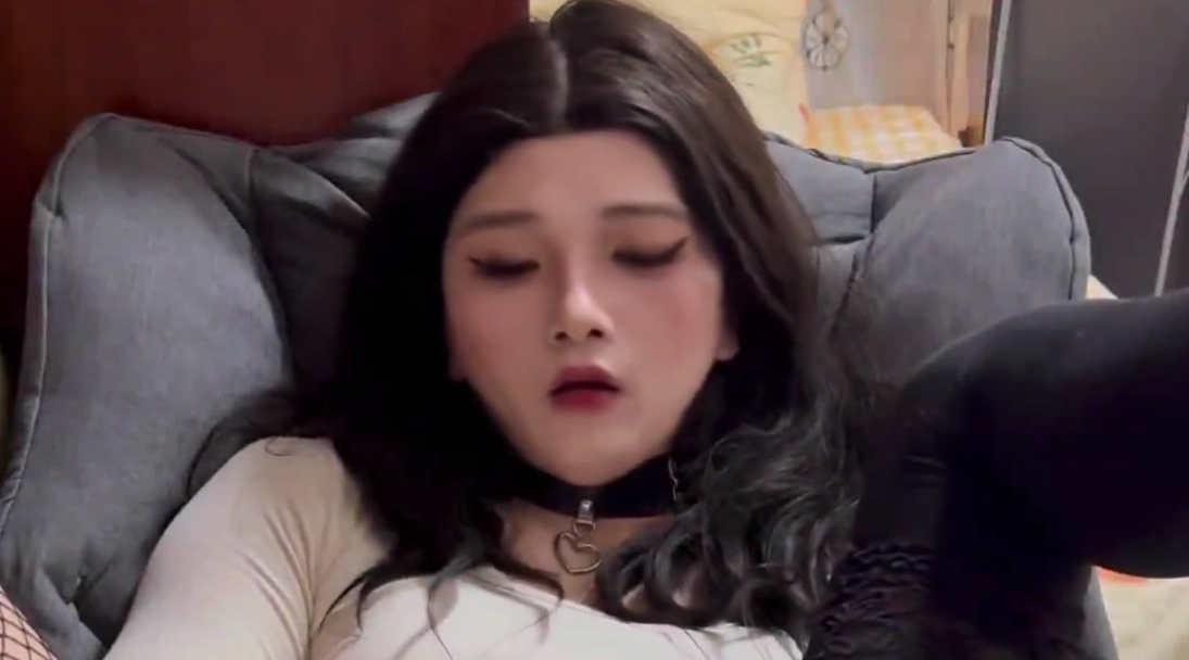 【伪娘】不小心射嘴里了